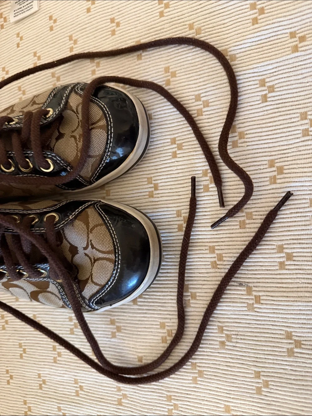 Coach Signature C Jacquard Patent Leather Low Top Sneakers Brown Khaki Size 7